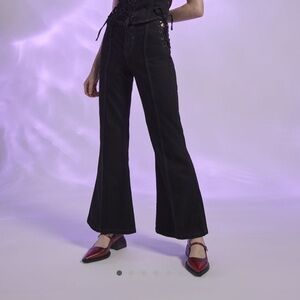 Levi's® X Barbie Ferreira UO Exclusive Lace-Up
Flare Jean